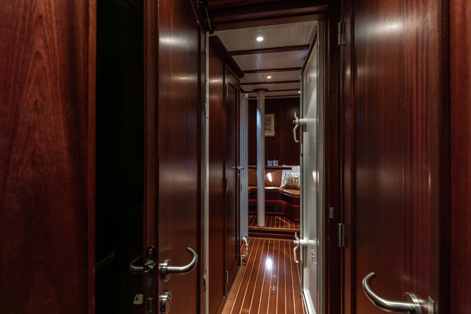 Luxurious wooden interior of 1999 Vitters Trawler 19.90 Explorer yacht cabin.