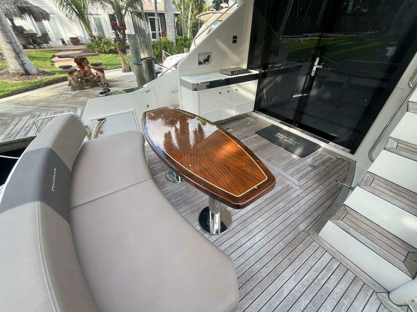 2017 Marquis 500 Sport Yacht - Image 25