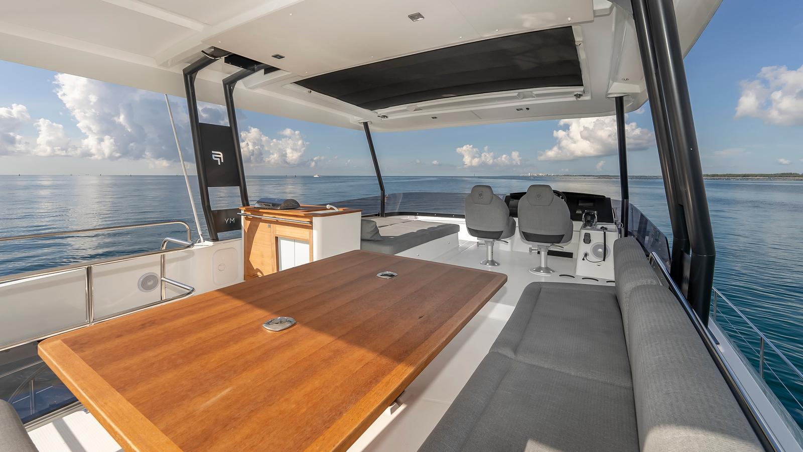 Luxurious deck of the 2023 Fountaine Pajot MY 6 yacht.