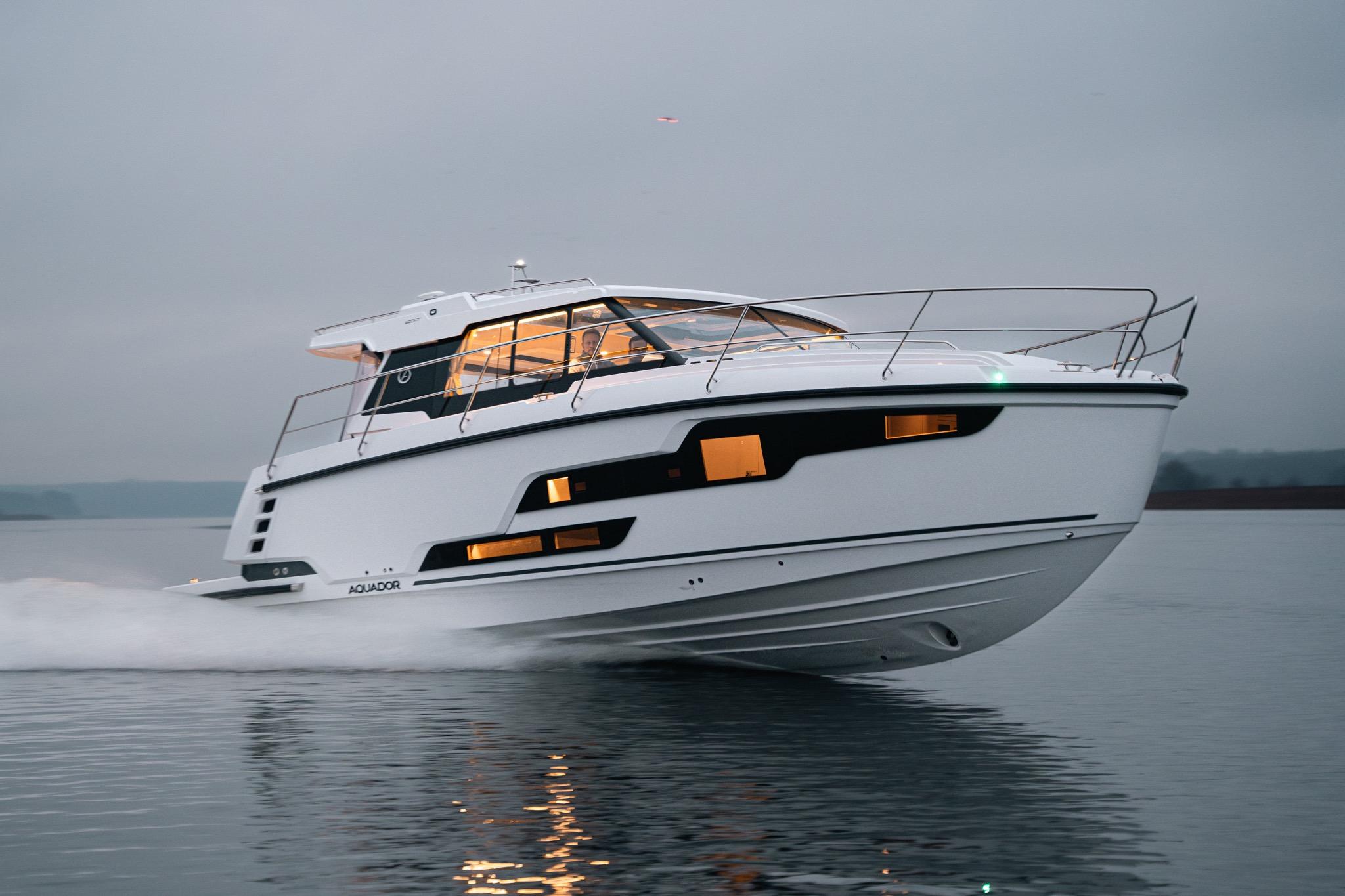 2026 Aquador 400HT