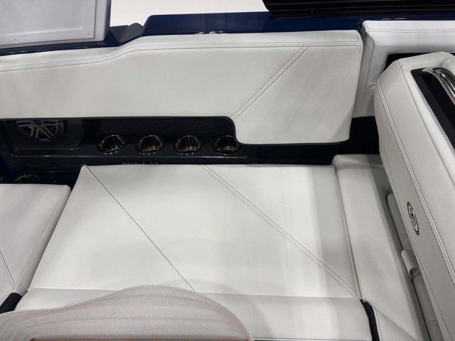 2026 Cobalt R4 Surf - 11