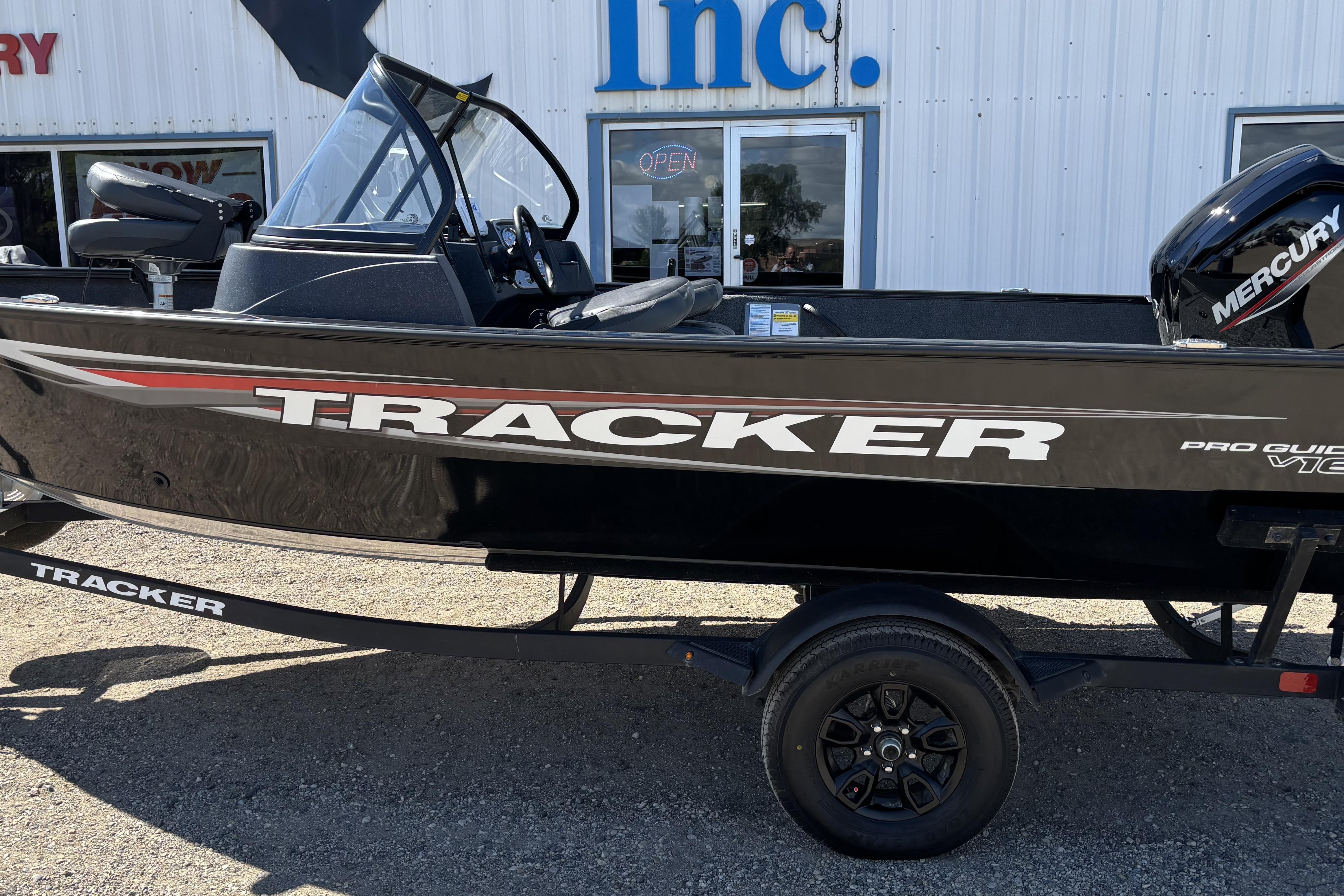 2026 Tracker Pro Guide V-16 WT