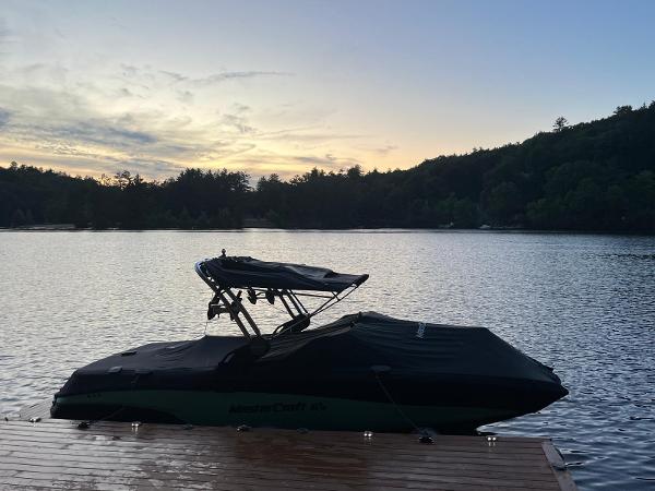 2022 MasterCraft NXT22