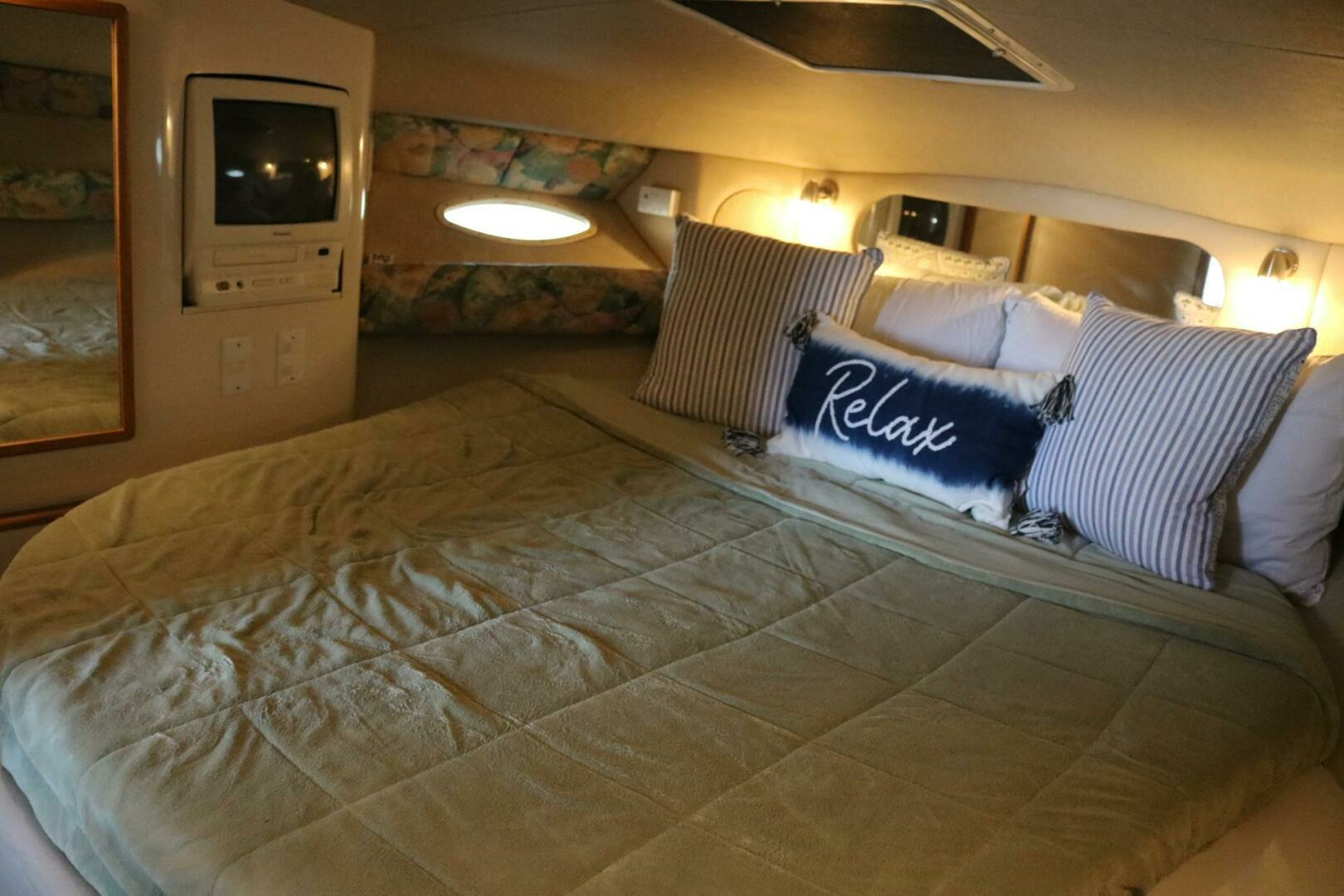 1996 Sea Ray Sundancer - Image 22