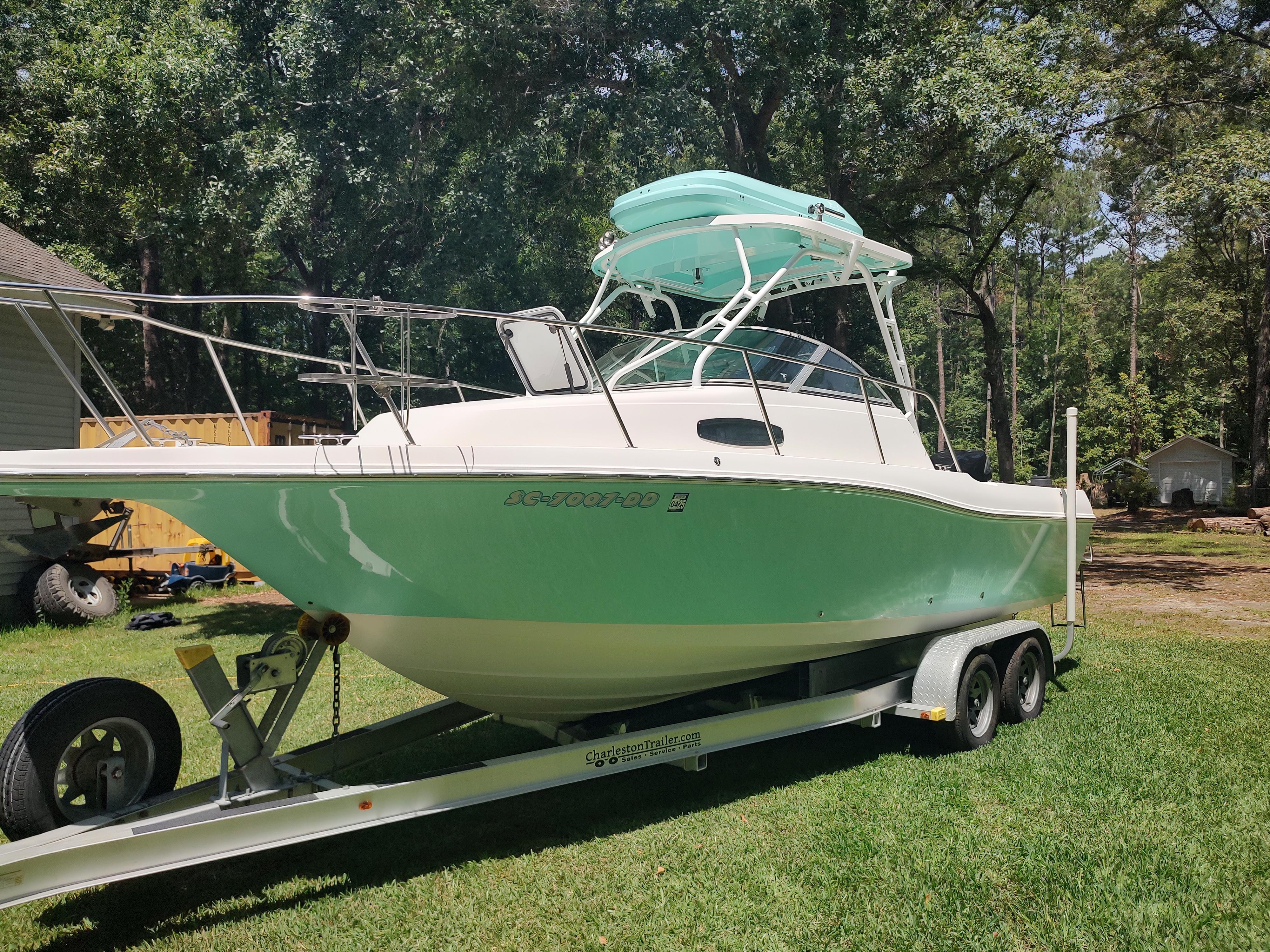 2001 Wellcraft 24 Walkaround - 8