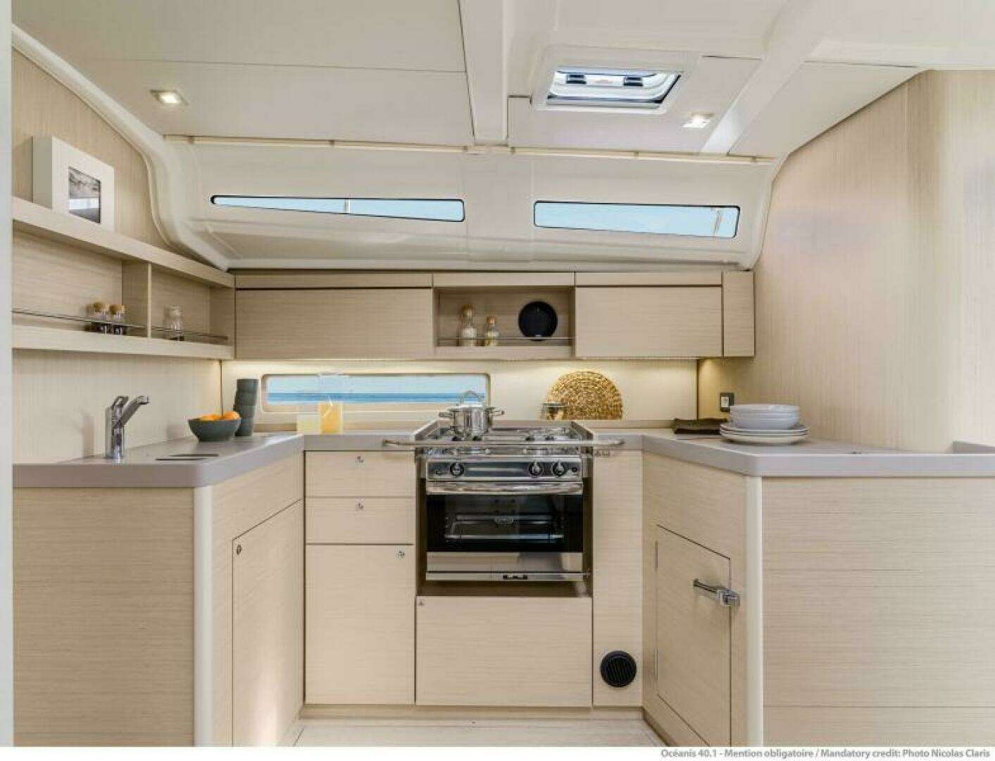 2025 Beneteau Oceanis 40.1 - Image 12
