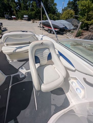 2004 Monterey 248 Ls - 7