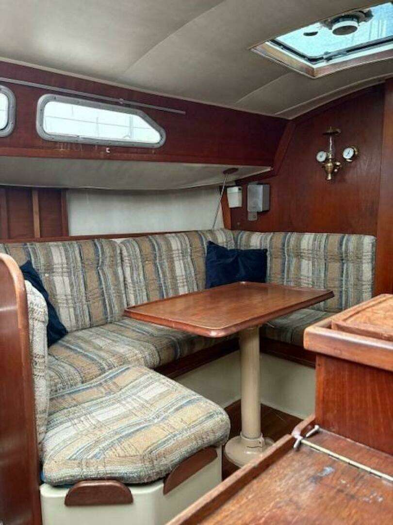 1980 Ericson 30 + - Image 17