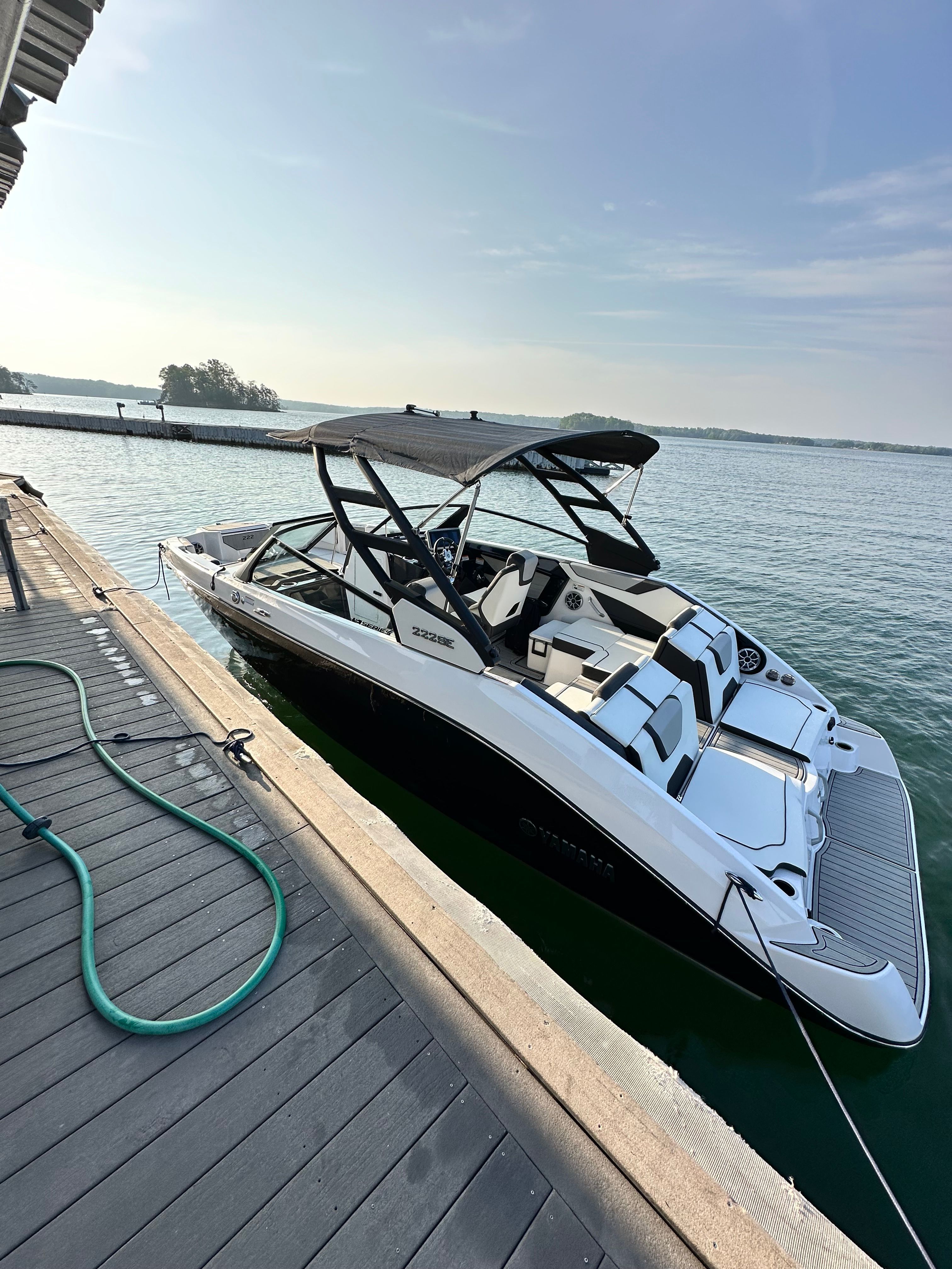 2025 Yamaha Boats 222SE - 3