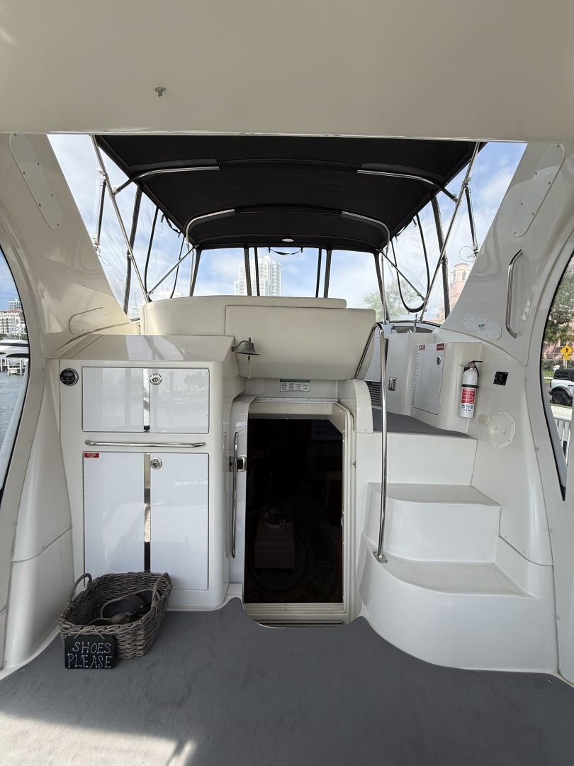 2006 Carver 44 CMY - Image 40