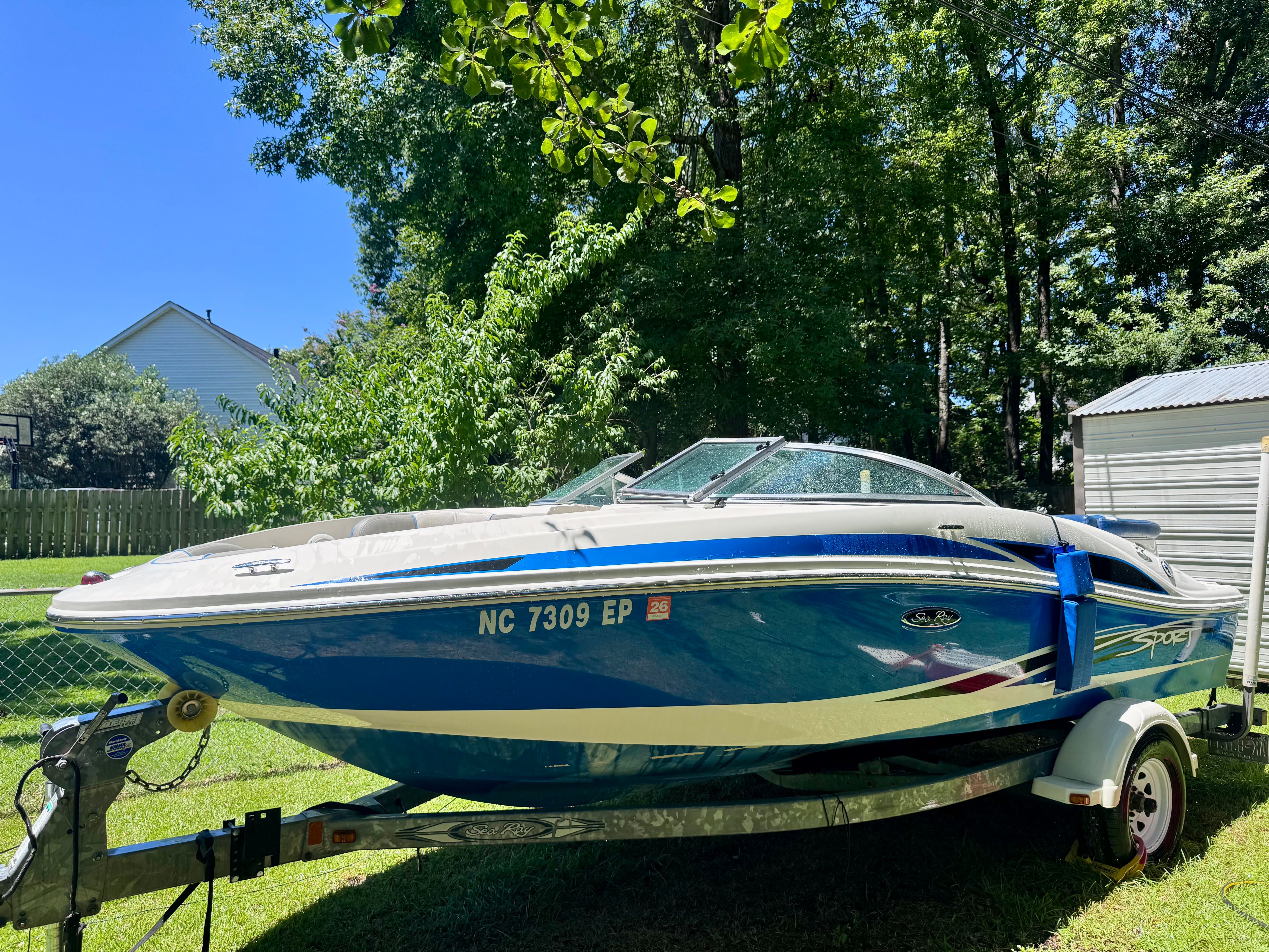 2011 Sea Ray 185 Sport