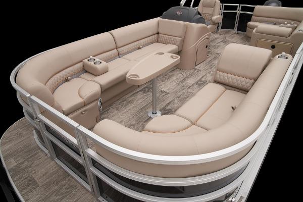 2025 Ranger Reata 220C - 15