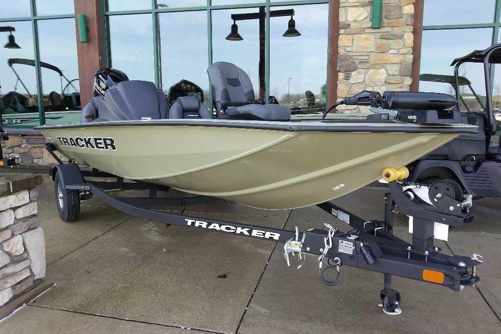 2026 Tracker Pro Team 175