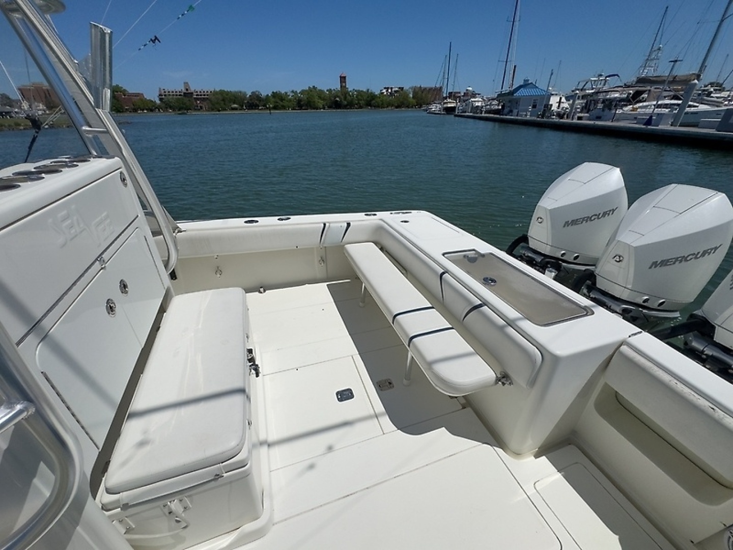 2014 SeaVee 340B - Image 24