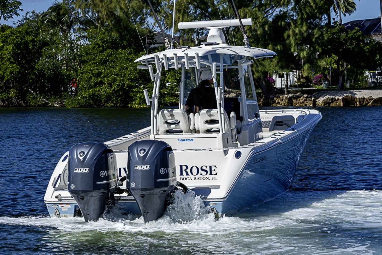 2021 Cobia 320 CC - Image 35