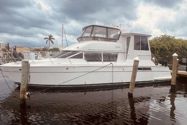 1997 CARVER YACHTS 500 COCKPIT MY