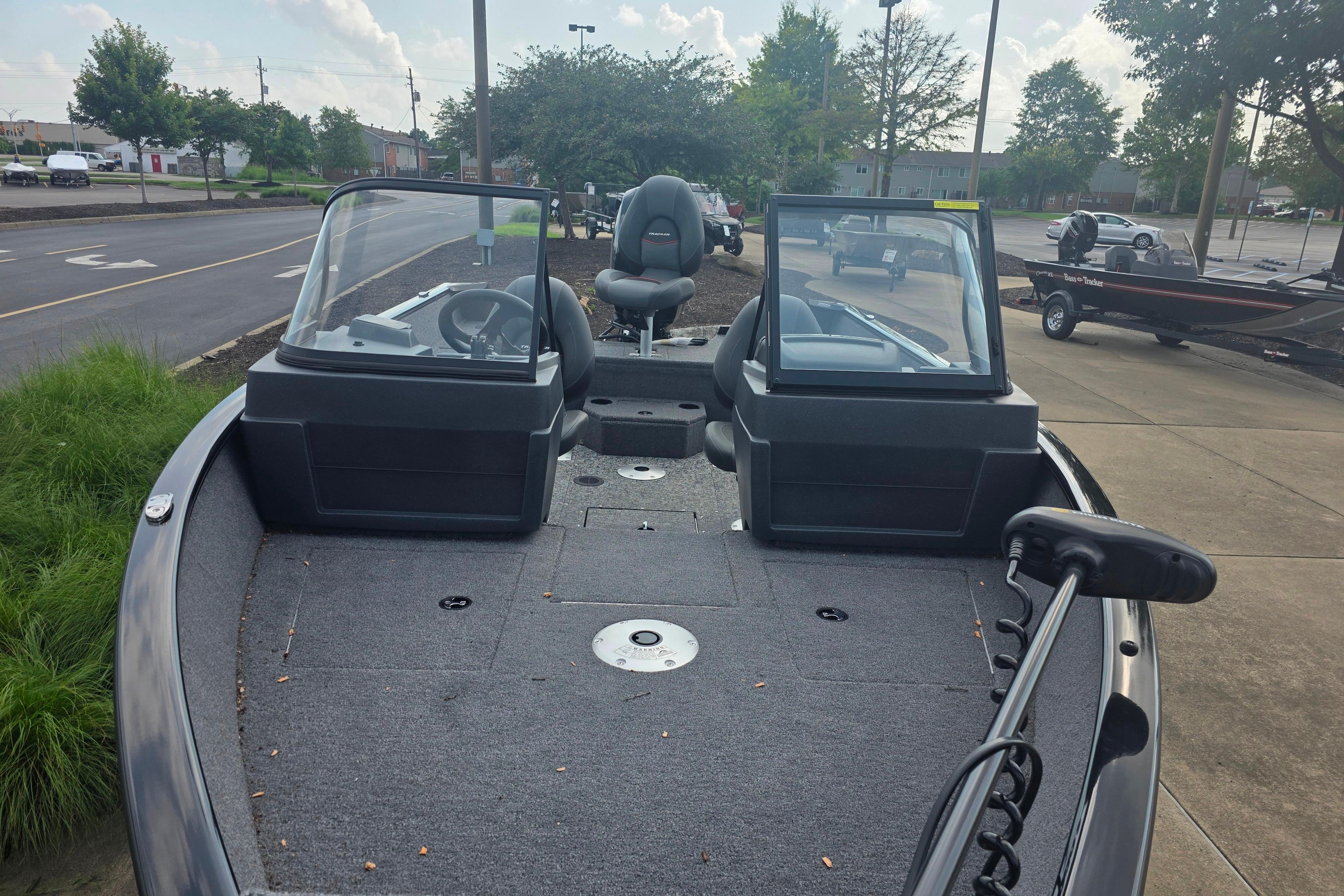 2026 Tracker Pro Guide V-175 Combo boat with dual consoles and spacious deck.
