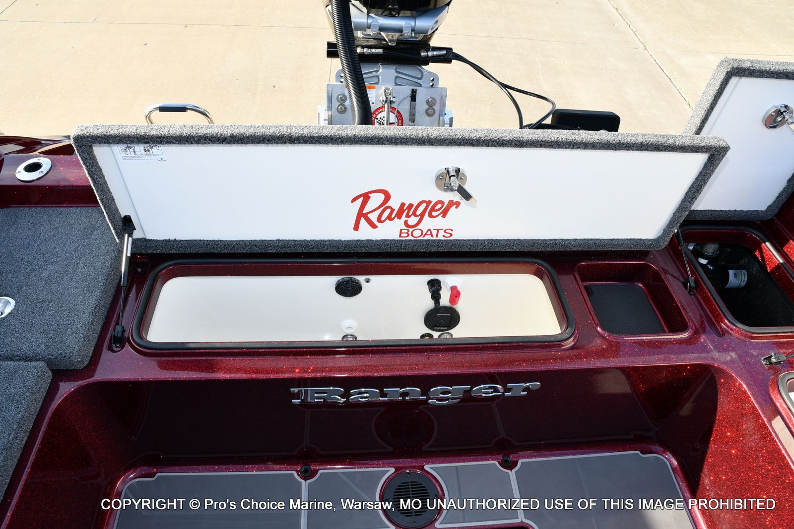 2026 Ranger 621FS Pro w/400HP Mercury Verado V-10 - 68