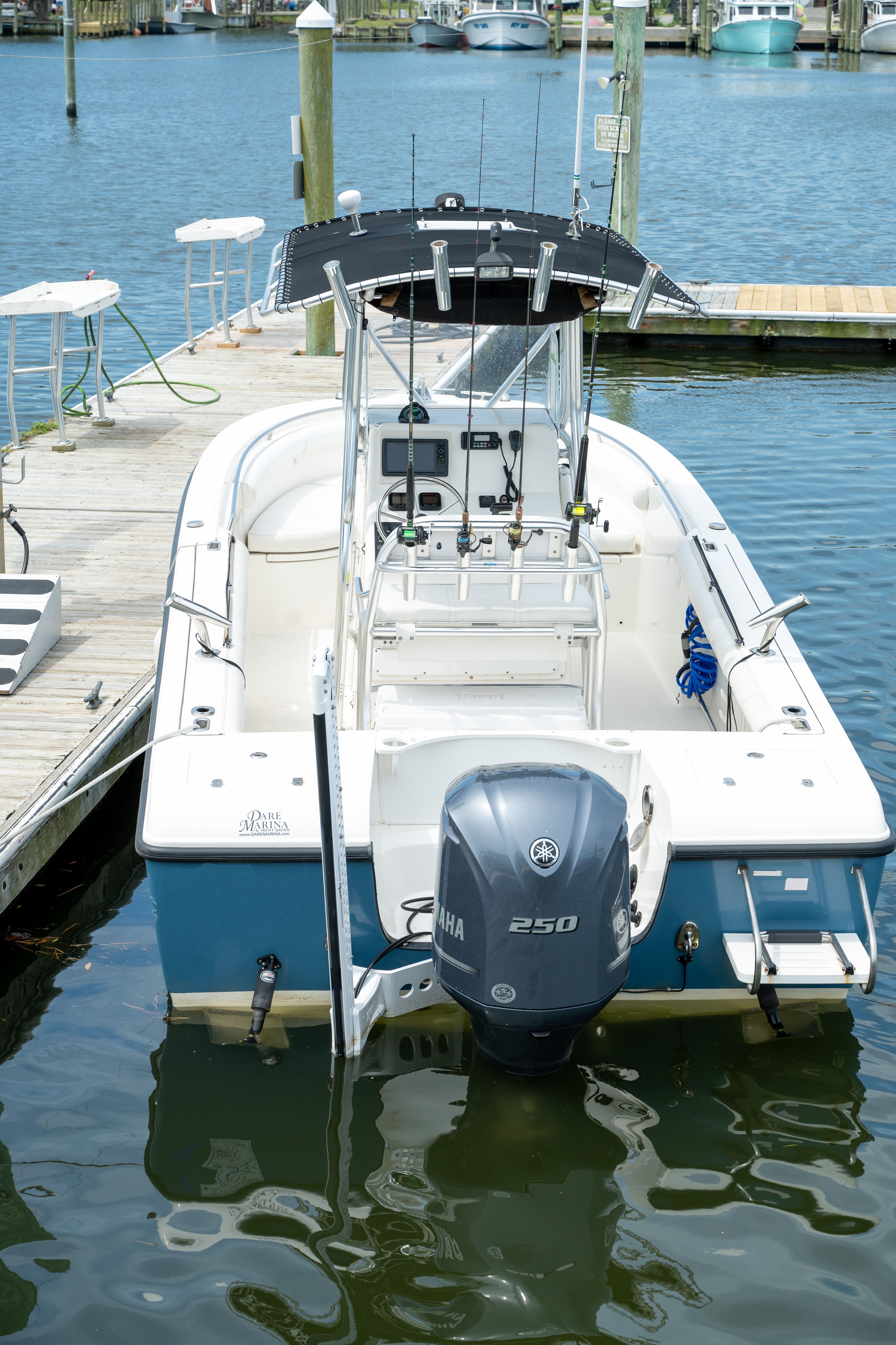 2007 Edgewater 228CC - 6