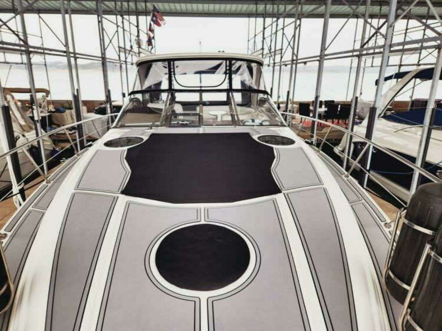 2007 Regal 4460 Commodore - Image 4