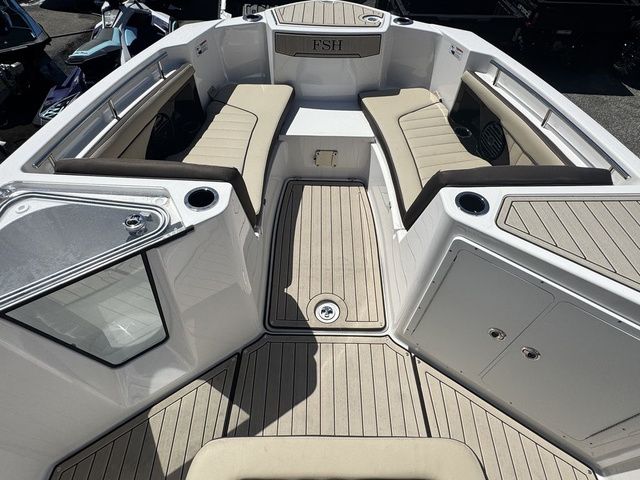 2026 Yamaha Boats 255 FSH Sport E - 13