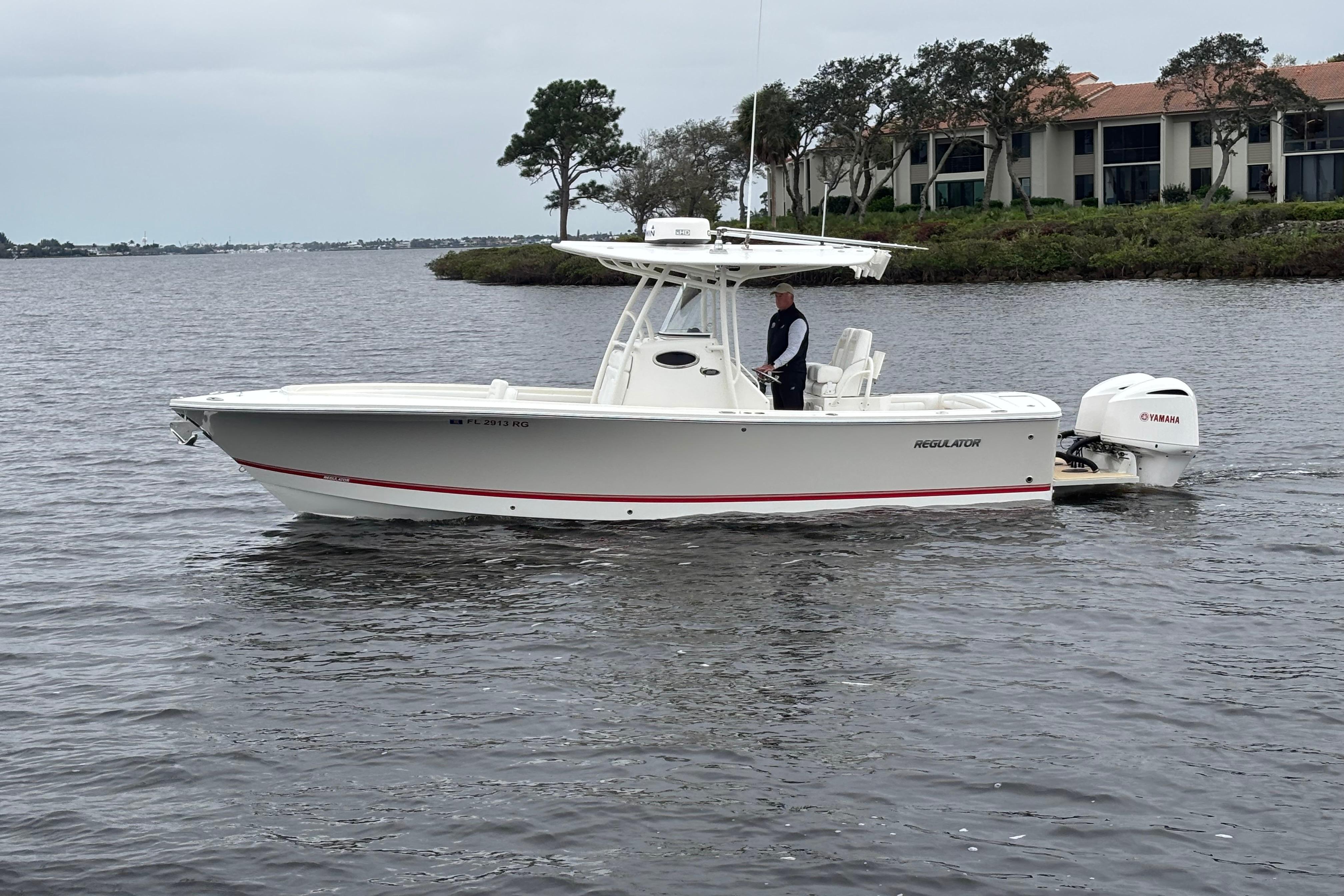 2017 Regulator 28