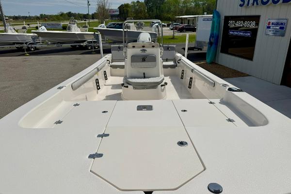 2025 Carolina Skiff 21 LS boat, spacious deck, white interior, outdoor showroom display.