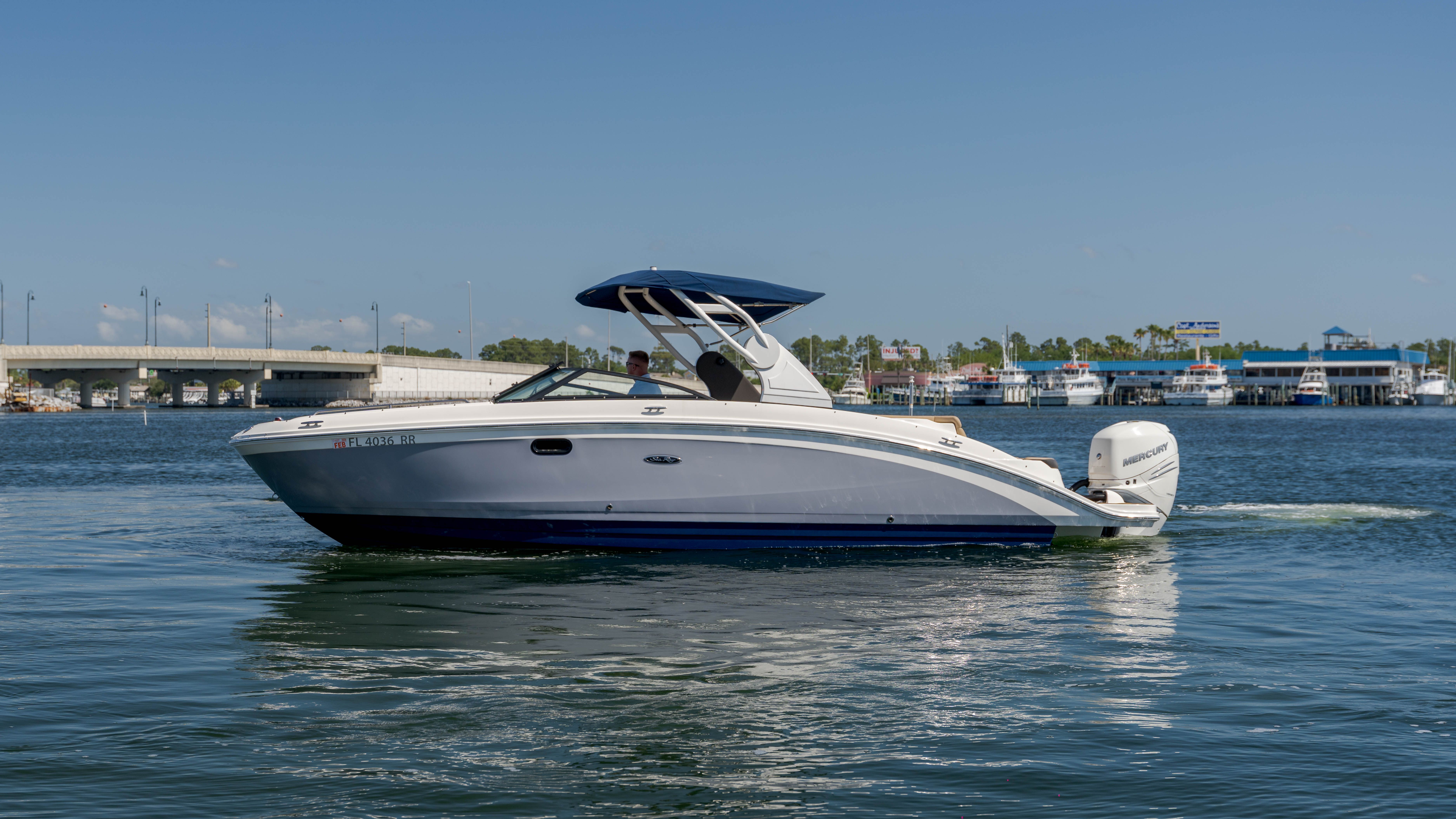 2018 Sea Ray 270 SDX OB