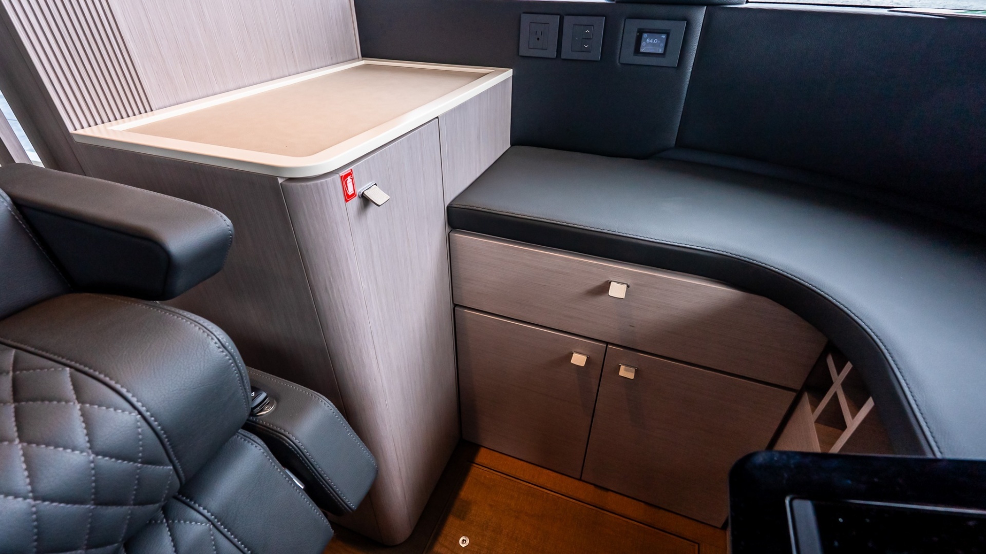 2027 Absolute Navetta 70 - Image 47