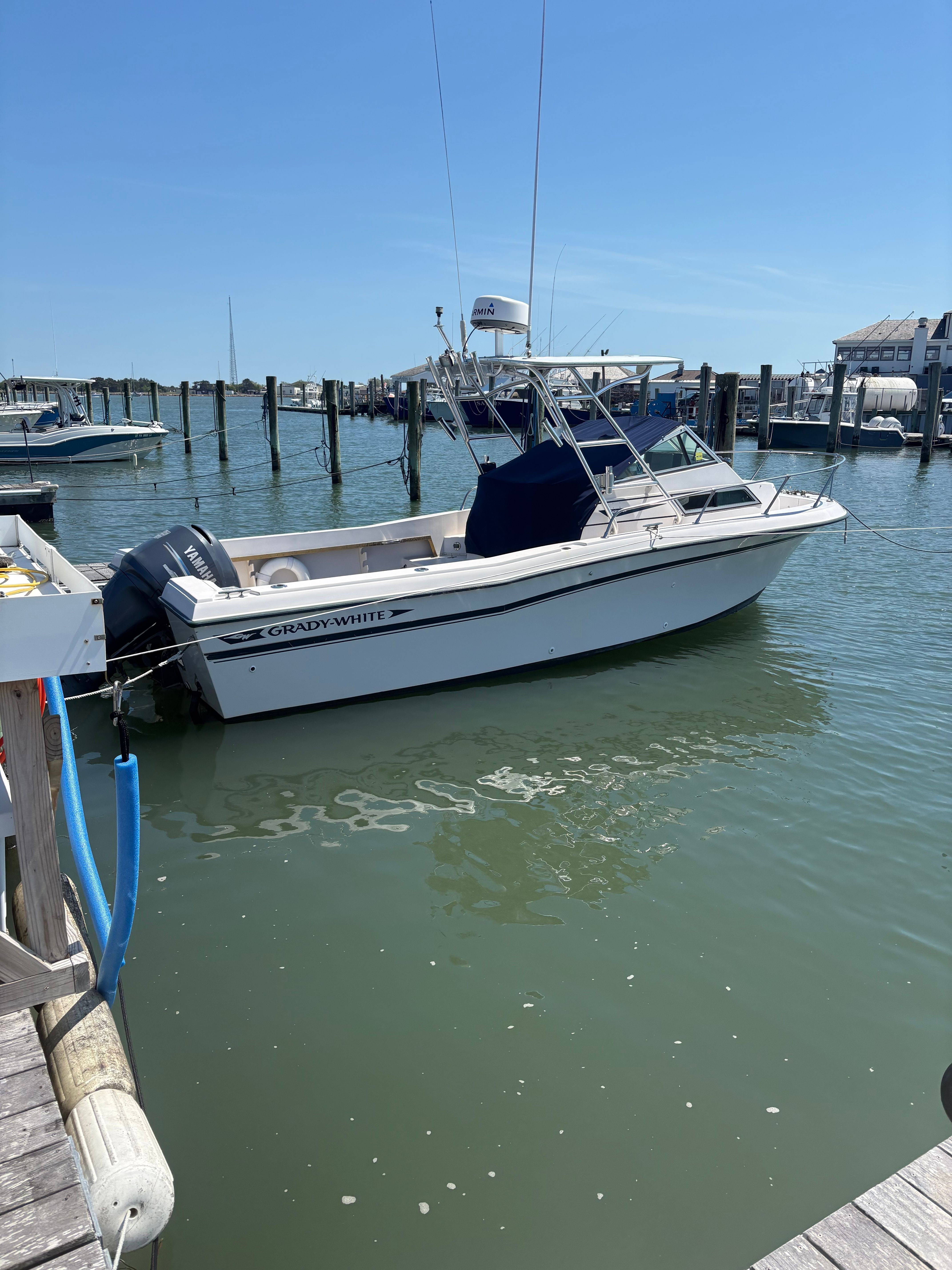 1995 Grady-White Explorer 244 - 2