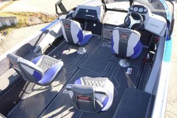 2026 Ranger 621FS Cup Equipped boat interior with four seats and modern dashboard.
