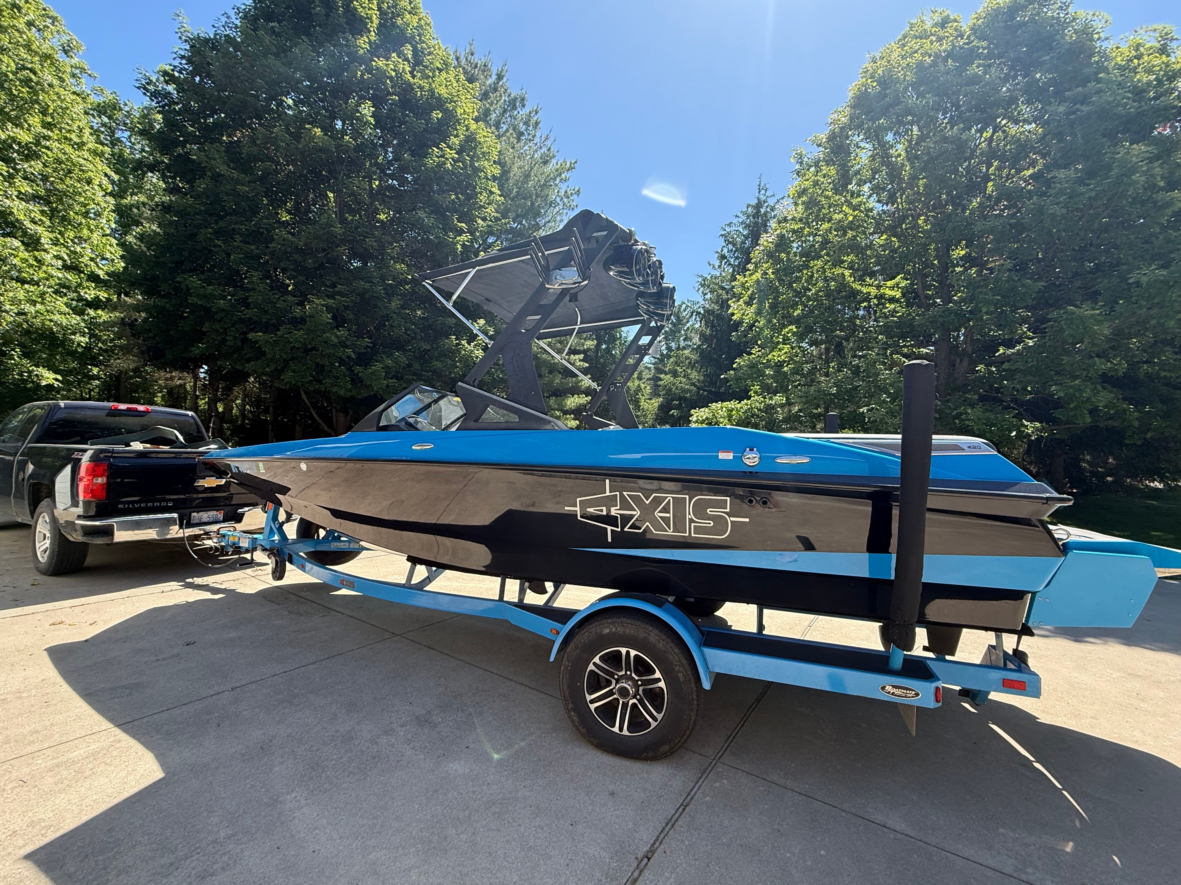 2015 Malibu Axis A20