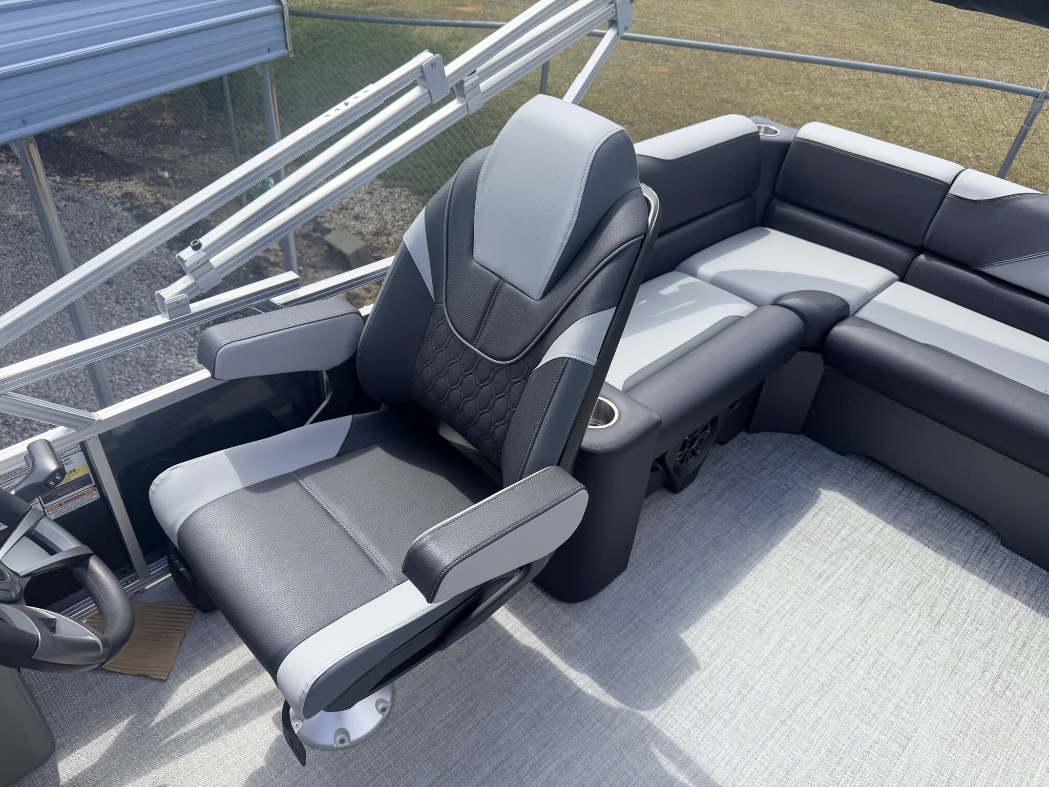 2026 Tahoe Pontoon Boats Sport 85 23 ELITE WINDSHIELD-140HP - 4