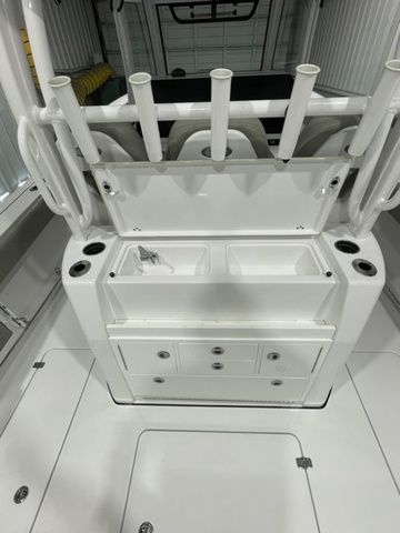 2024 Sportsman Open 352 Center Console - 43