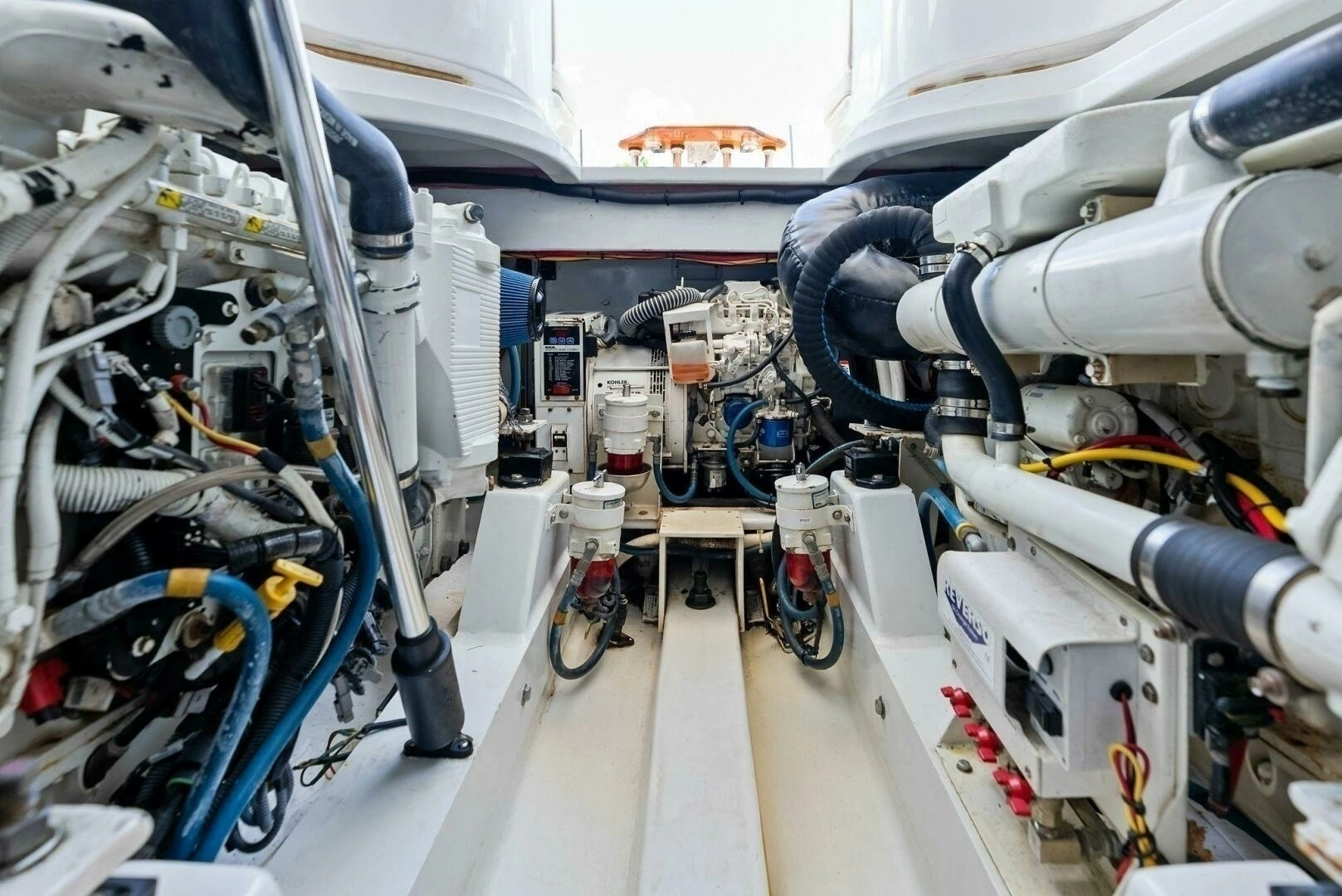 2018 Custom Carolina 35 Express - Image 41