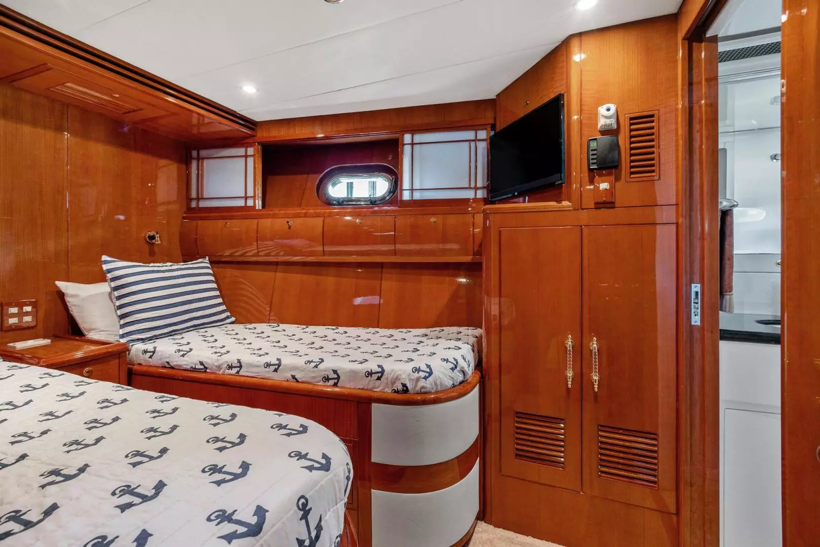 2006 Jefferson Starship Pilothouse - Image 55