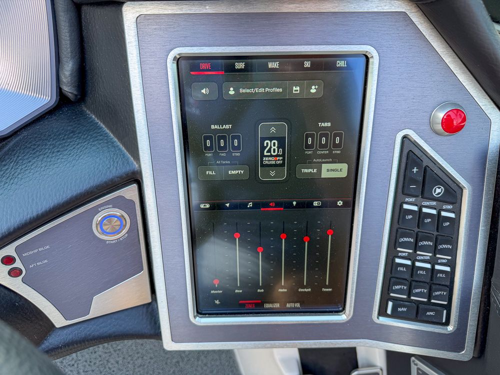 2022 MasterCraft XT24 - 39