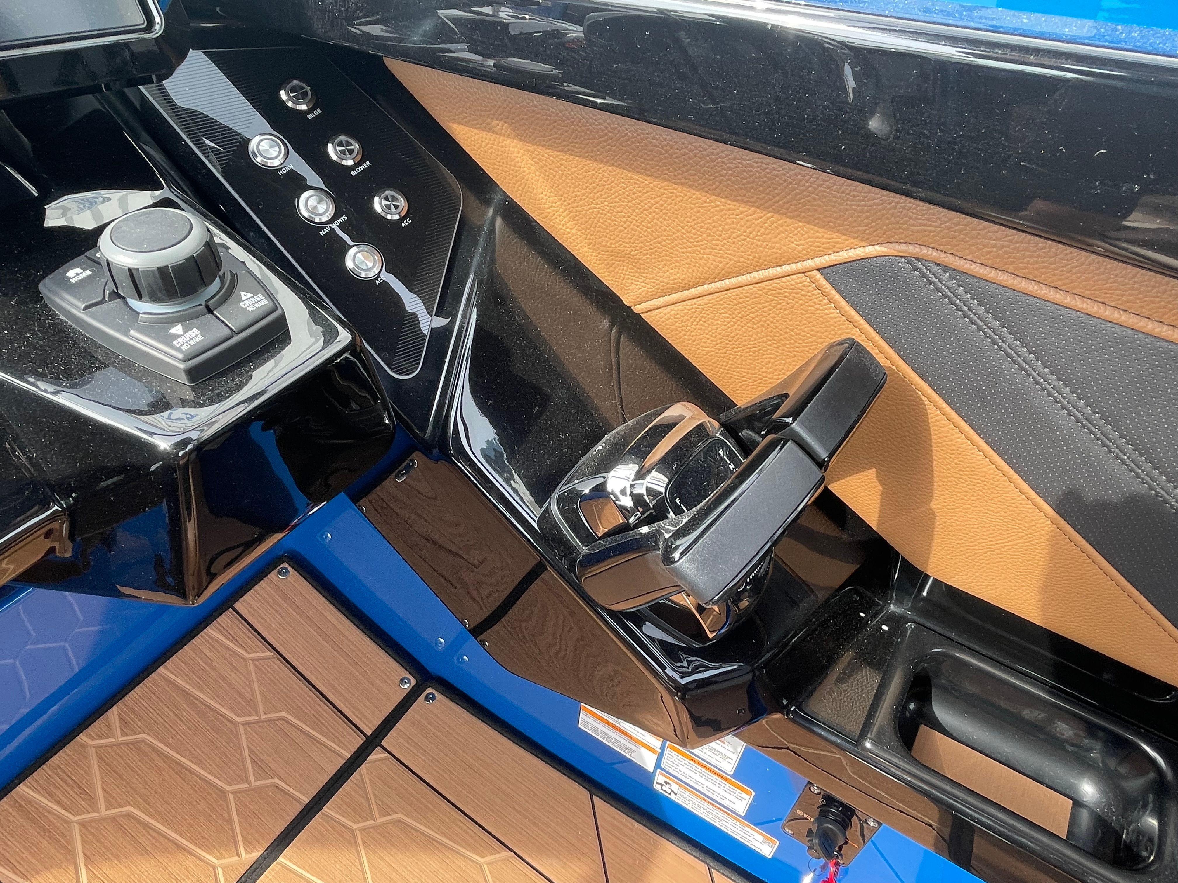 2026 YAMAHA 255 XD - Image 26