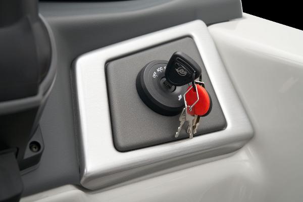 2024 Ranger Reata 223F - 44