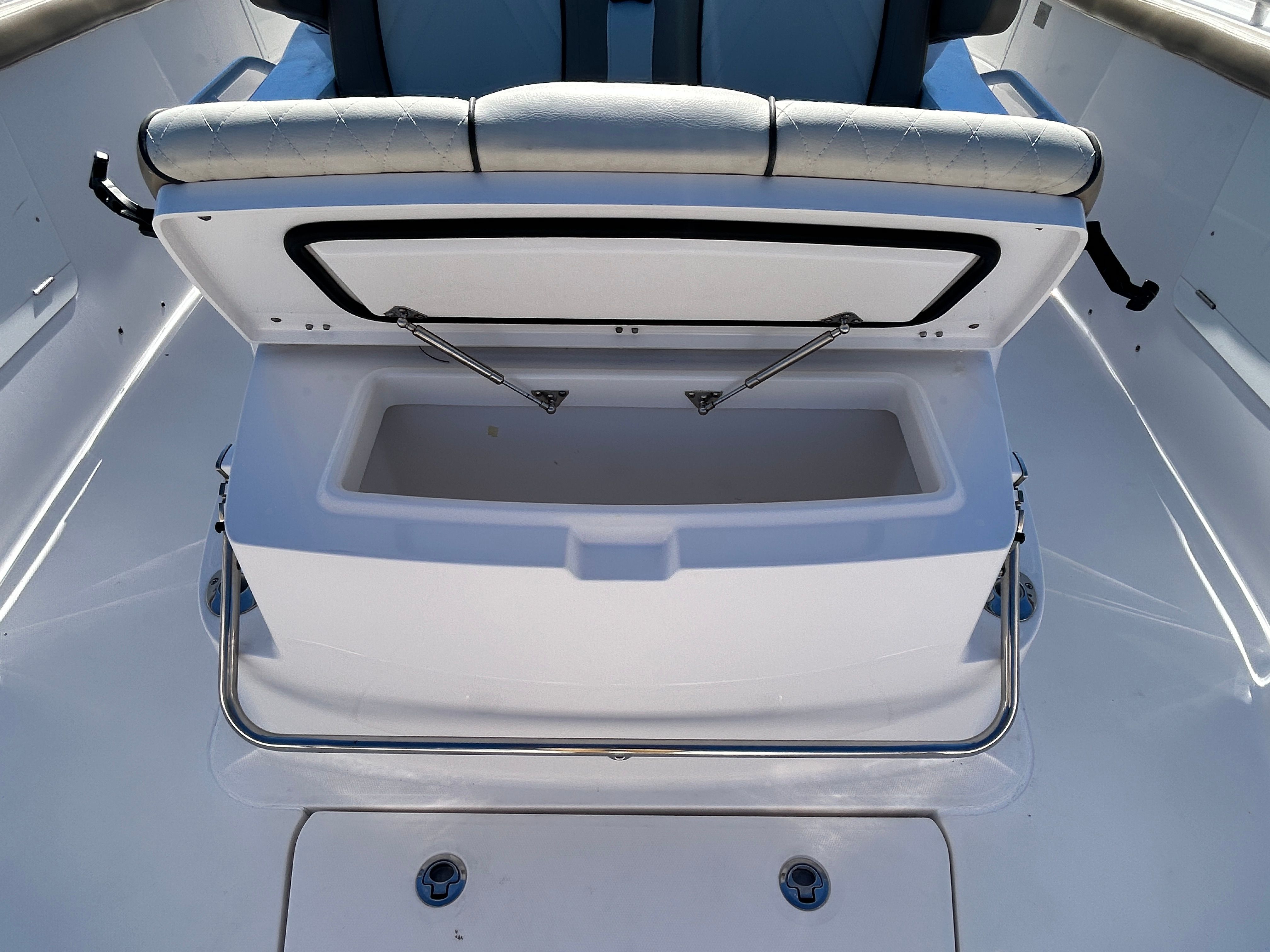 2020 Everglades 395 Center Console - 48
