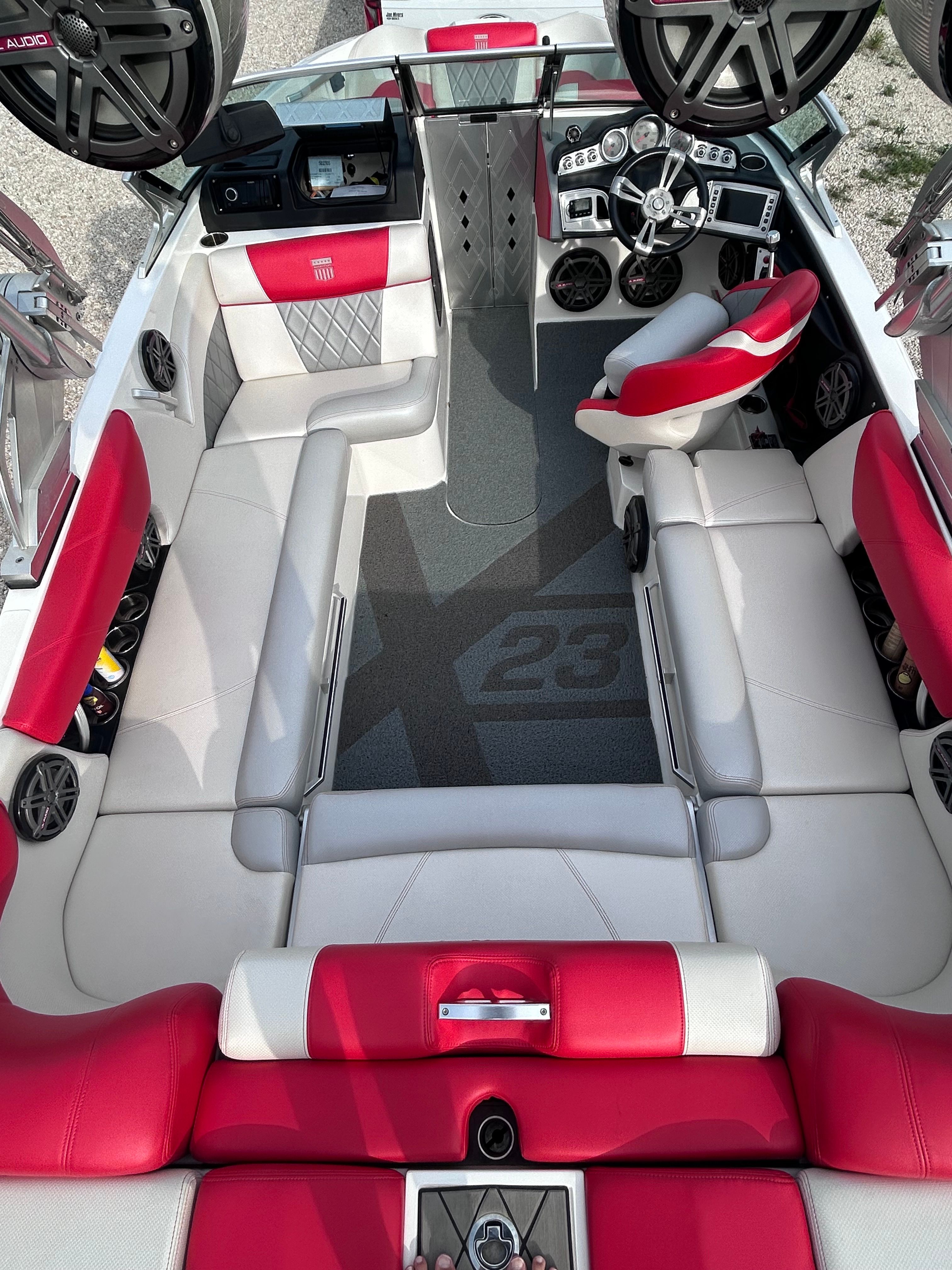 2015 MasterCraft X23 - 6