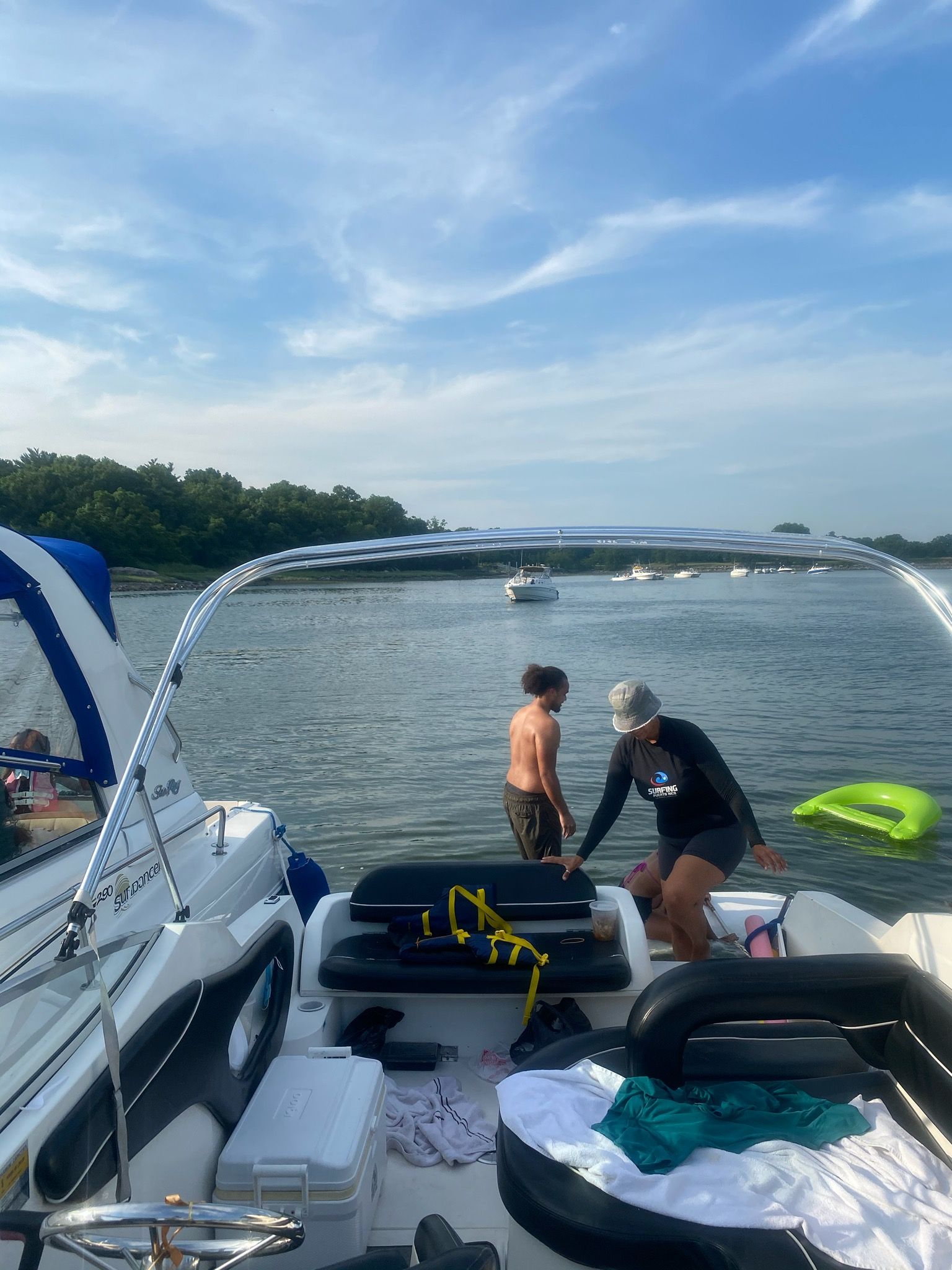2001 Wellcraft 2400 Martinique