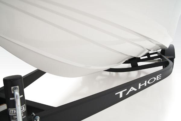 2025 Tahoe 185 S - 22