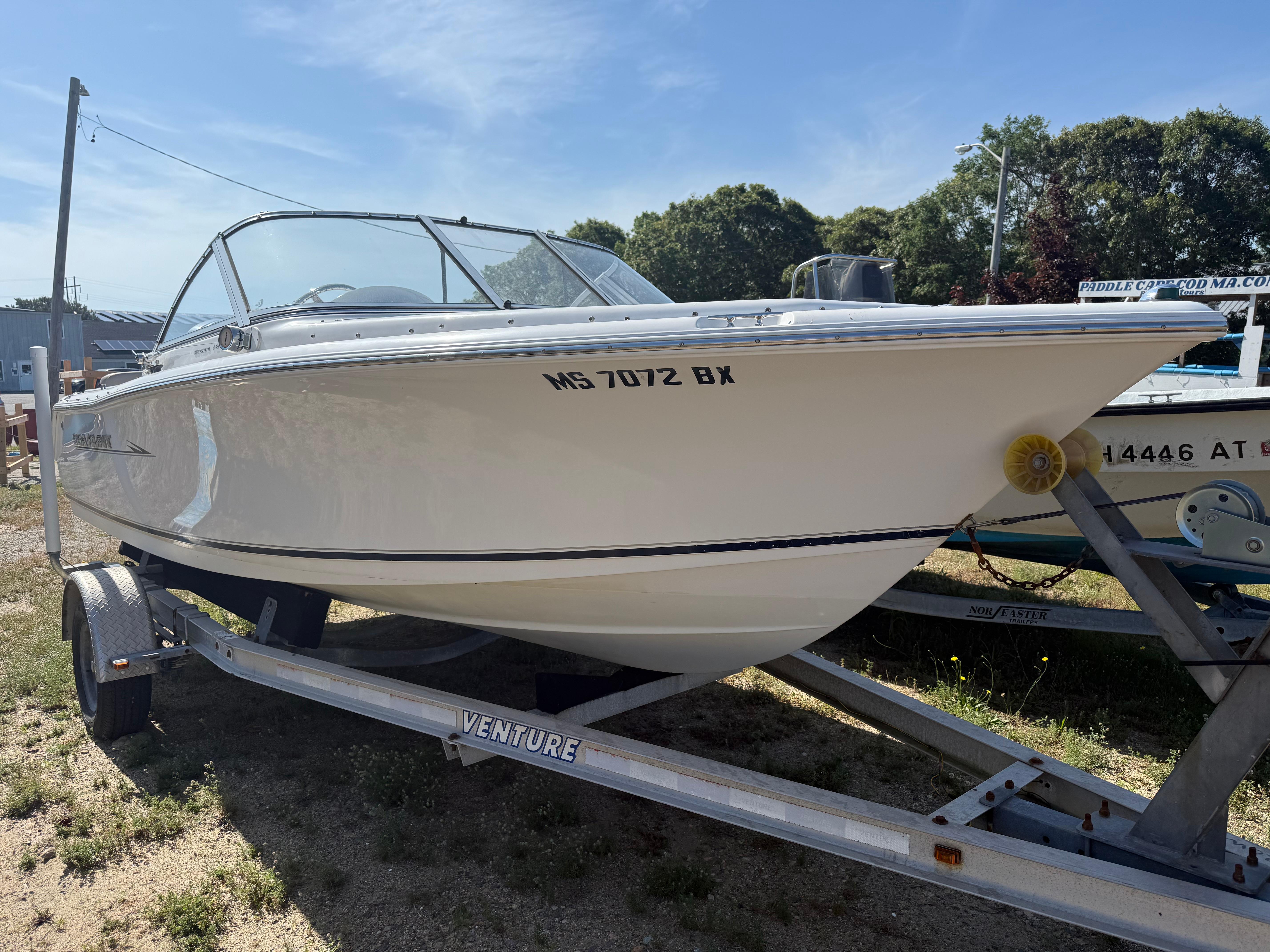 2012 Sea Hunt Escape 188