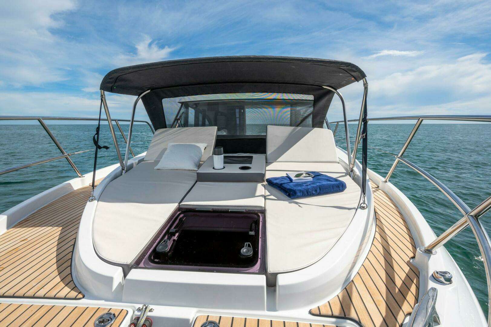 2026 Beneteau Antares 11 - Image 13