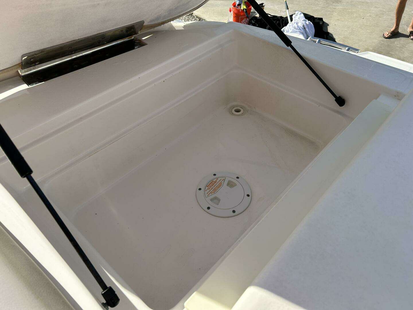 2013 Sea Ray 270 SLX - Image 19