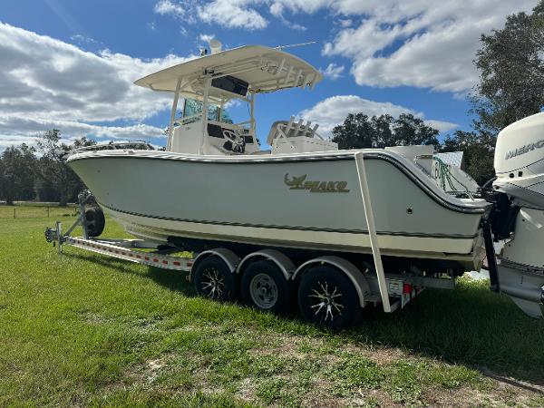 2016 Mako 284 Center Console