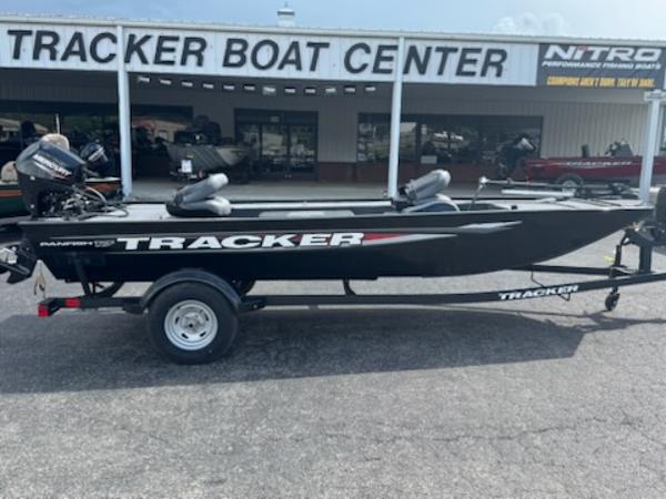 2025 Tracker Panfish 17 boat at Tracker Boat Center dealership.