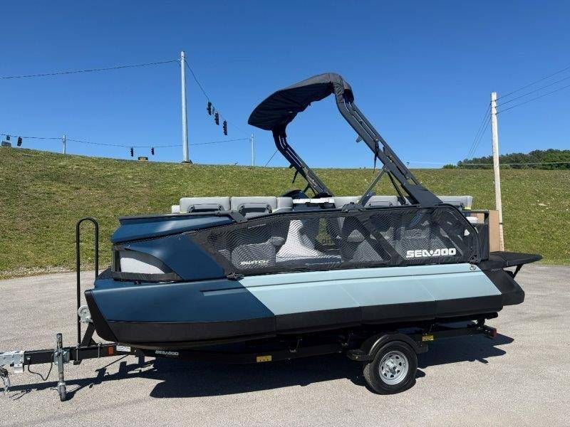2026 Sea-Doo Switch Cruise Limited 18 - 2