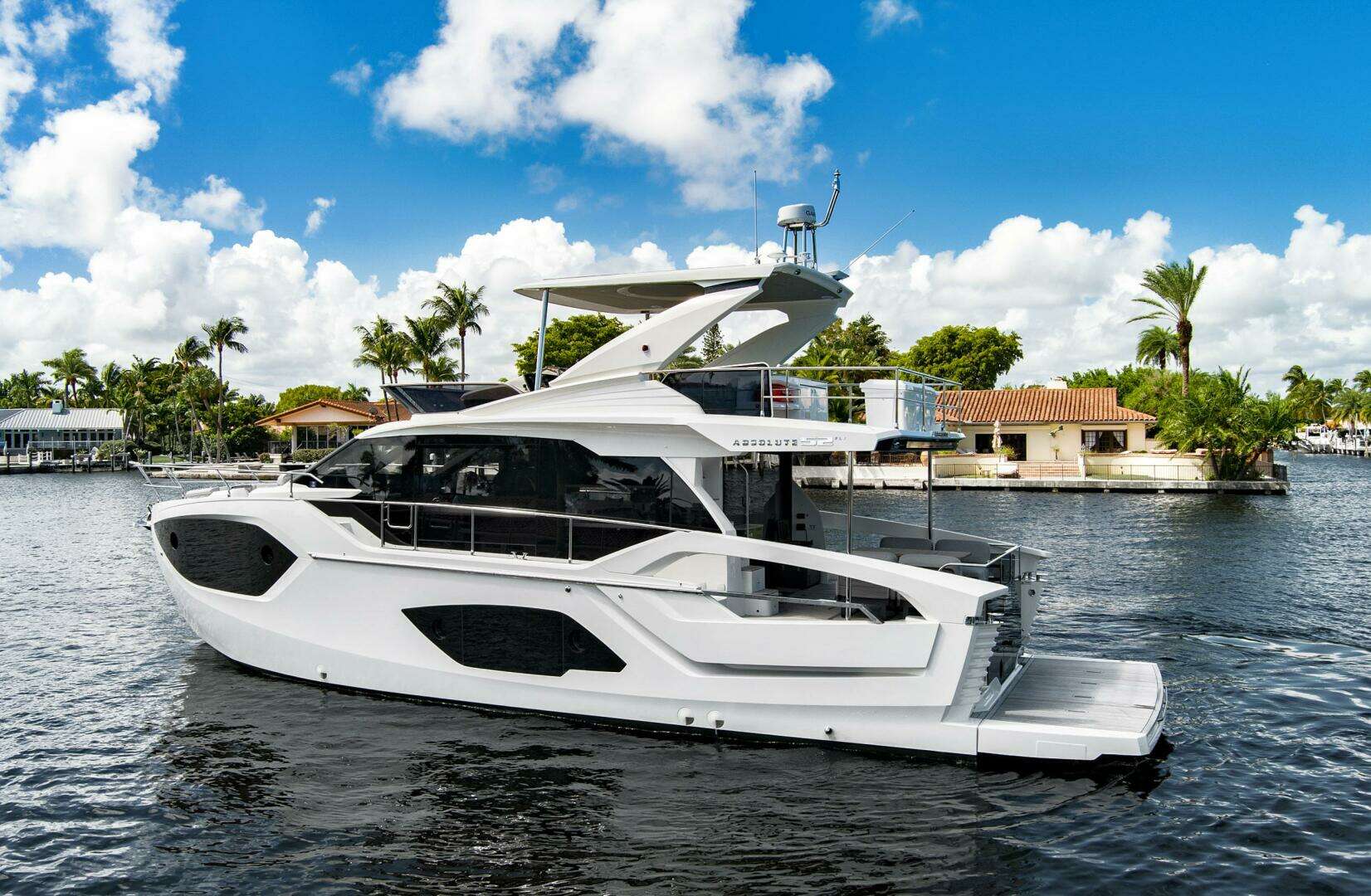 2025 Absolute 52 Fly - Image 4